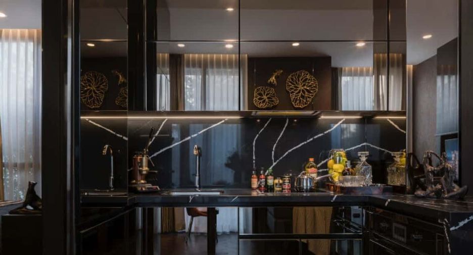 Condo en venta de 2 habitaciones en Khlong Toei, Bangkok