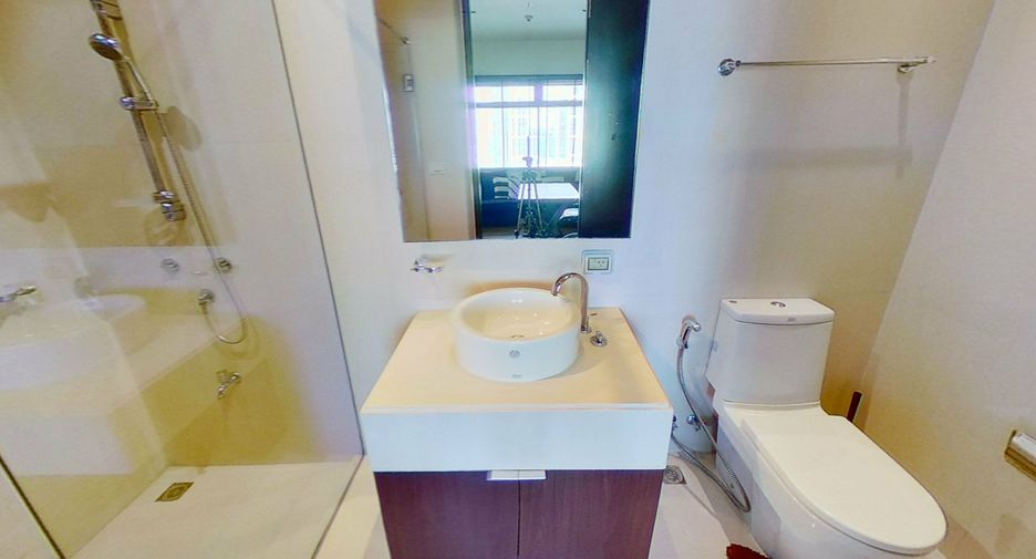 For sale and for rent 2 bedrooms condo in Khlong Toei, Bangkok