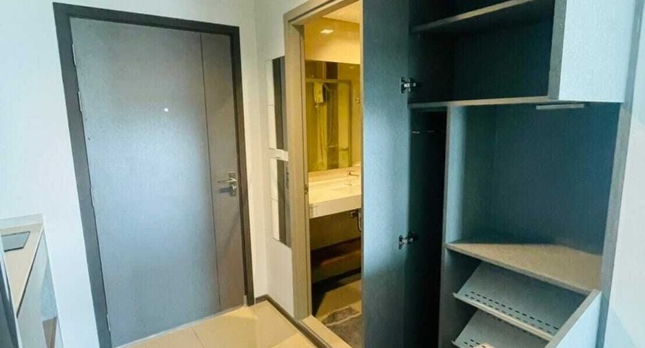 À vendre studio condo à Phra Khanong, Bangkok