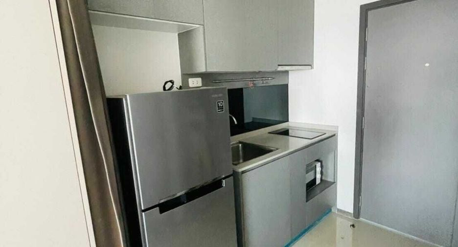À vendre studio condo à Phra Khanong, Bangkok