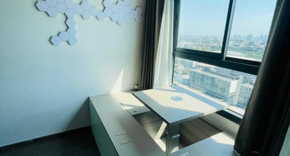 À vendre studio condo à Phra Khanong, Bangkok
