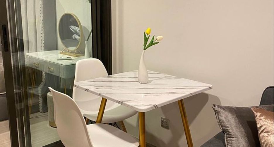 Wohnung zur Miete mit 2 Zimmer in Huai Khwang, Bangkok