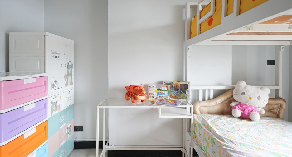 Wohnung zur Miete mit 2 Zimmer in Huai Khwang, Bangkok