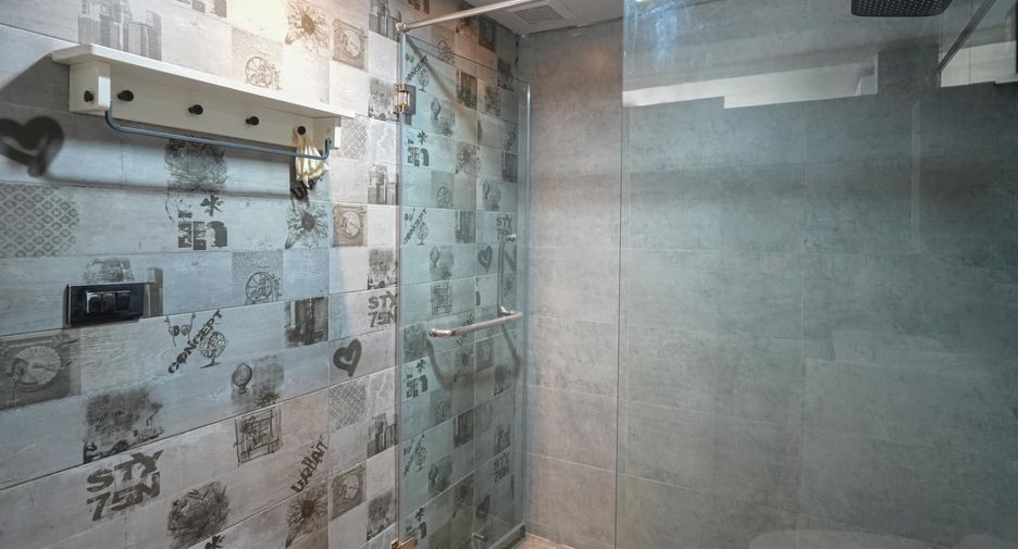 Wohnung zur Miete mit 2 Zimmer in Huai Khwang, Bangkok