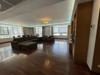 À louer 3 chambres appartement à Watthana, Bangkok