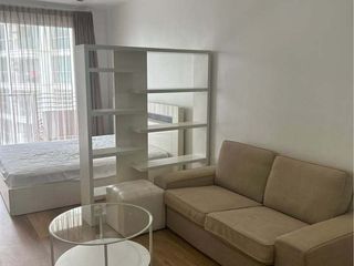 Wohnung zur Miete mit Studio in Khlong Toei, Bangkok