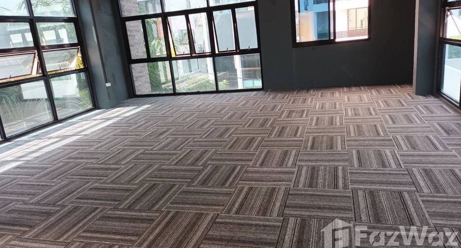 For rent 8 bedrooms office in Suan Luang, Bangkok