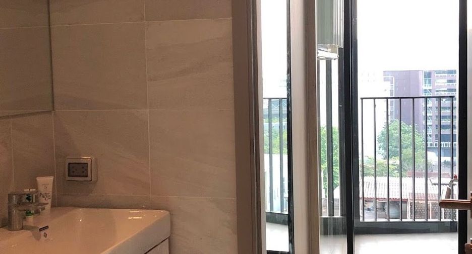 For rent 1 bed condo in Watthana, Bangkok