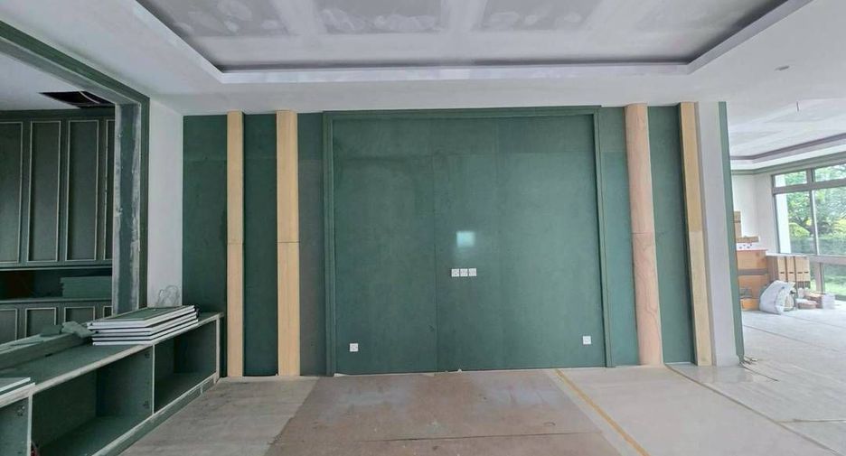 For sale and for rent 5 bedrooms house in Lat Krabang, Bangkok
