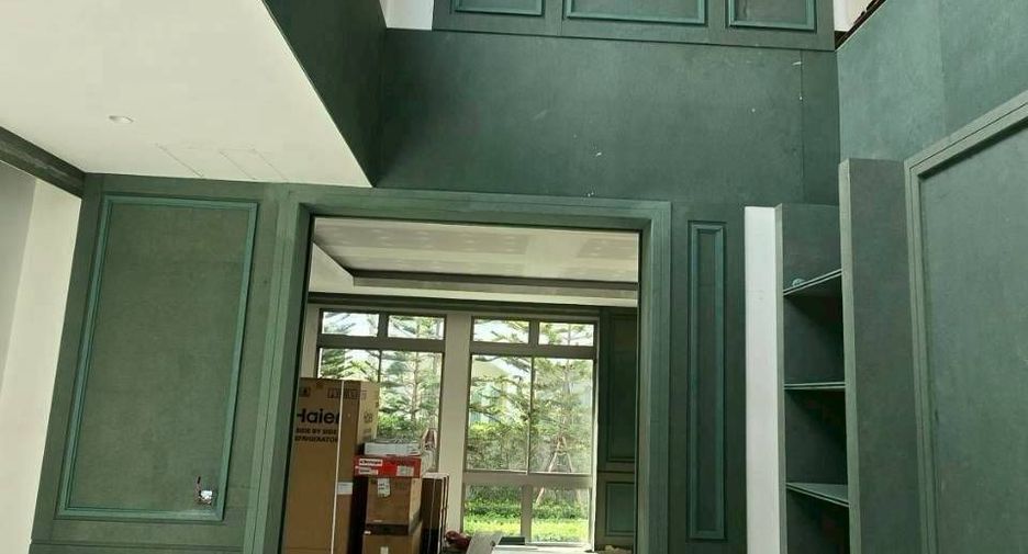 For sale and for rent 5 bedrooms house in Lat Krabang, Bangkok