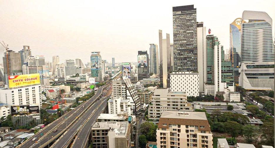 For rent studio condo in Pathum Wan, Bangkok