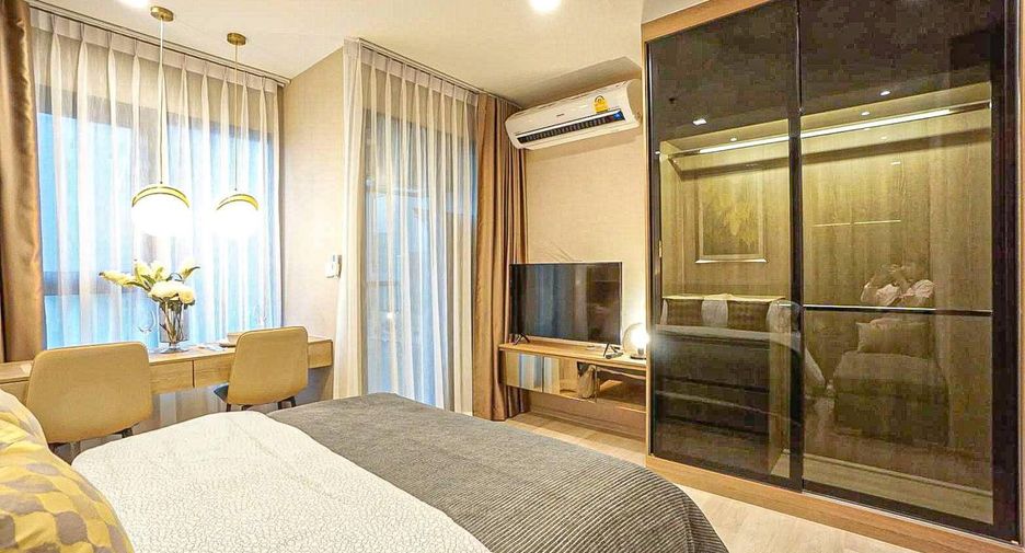 For rent studio condo in Pathum Wan, Bangkok