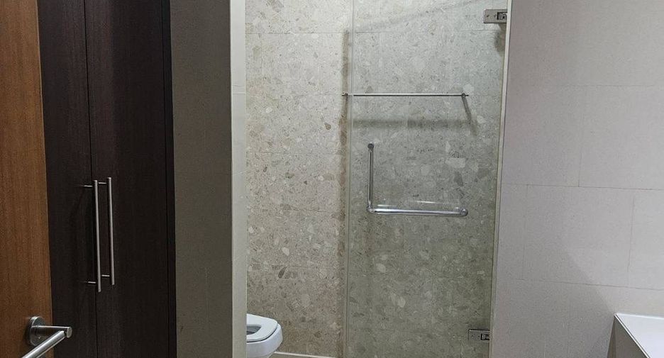 For rent 2 bedrooms condo in Bang Kho Laem, Bangkok