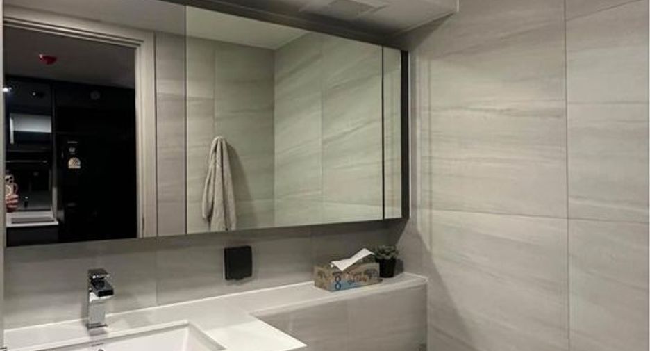 For rent 1 bed condo in Bang Rak, Bangkok