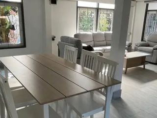 Casa en alquiler de 3 habitaciones en Bang Na, Bangkok