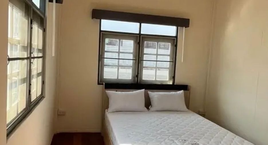 Haus zur Miete mit 3 Zimmer in Bang Na, Bangkok
