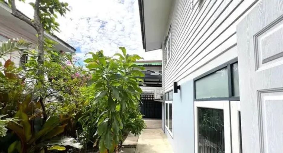 Haus zur Miete mit 3 Zimmer in Bang Na, Bangkok