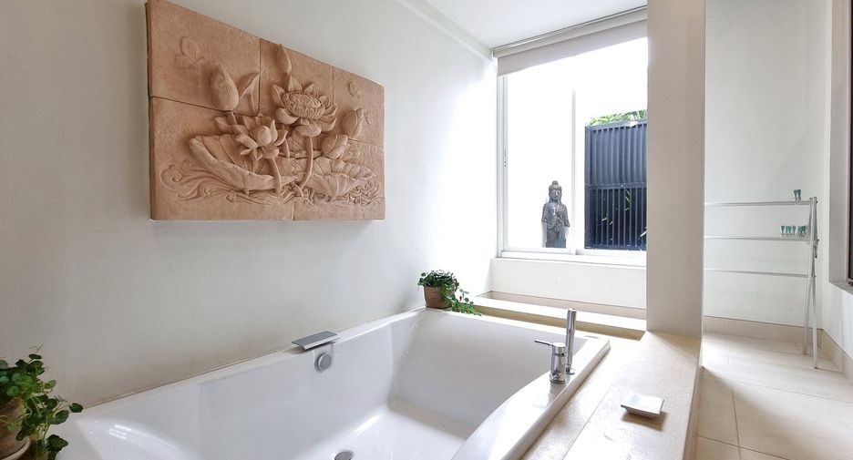 For sale 3 bedrooms condo in Mueang Phuket, Phuket