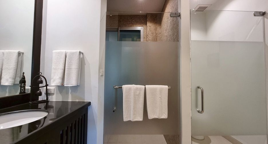 For sale 3 bedrooms condo in Mueang Phuket, Phuket