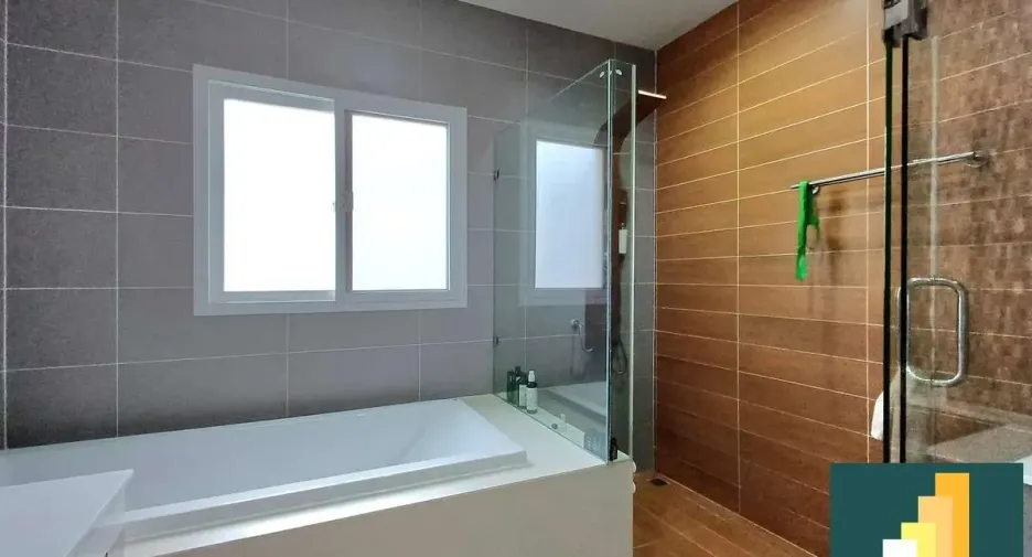For rent 3 bedrooms house in Bang Lamung, Chonburi