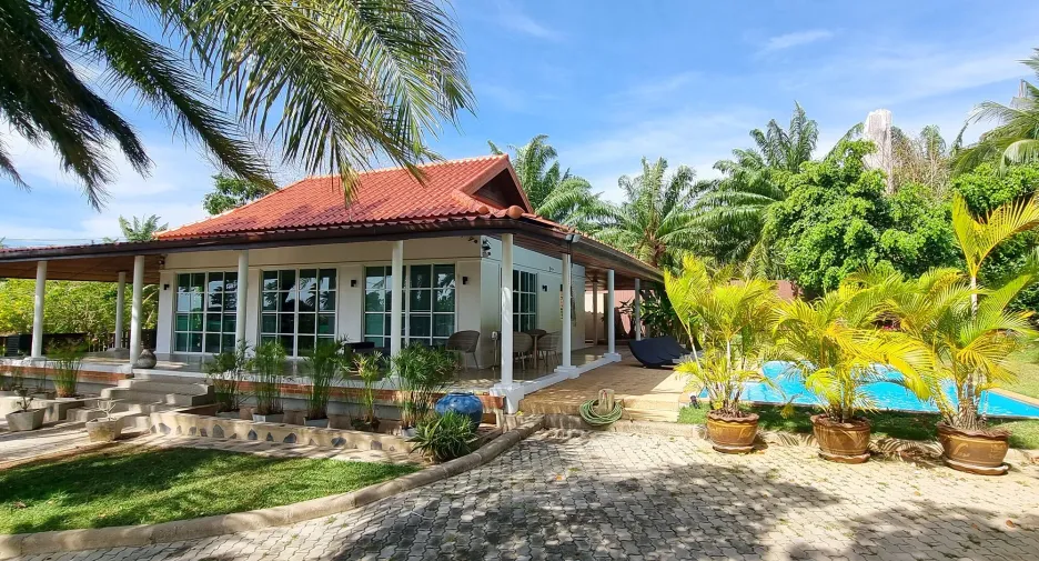 For sale 2 ベッドルーム villa in Mueang Phuket, Phuket