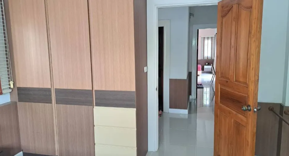 For rent 3 bedrooms house in Huay Yai, Pattaya