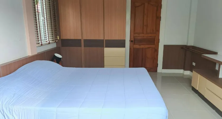 For rent 3 bedrooms house in Huay Yai, Pattaya