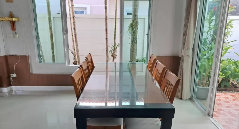 For rent 3 bedrooms house in Huay Yai, Pattaya