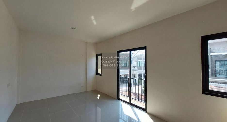 For sale 2 bedrooms townhouse in Phan Thong, Chonburi