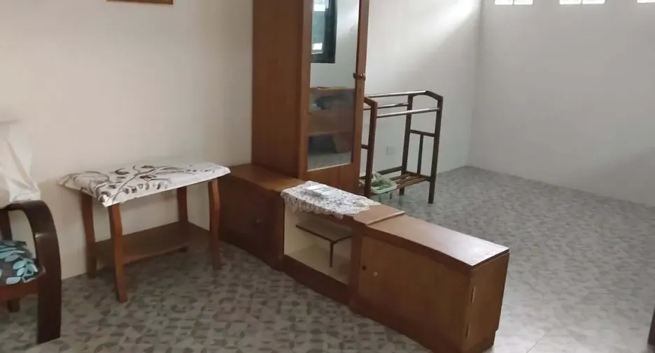 À vendre 3 chambres maison de ville à Wang Thonglang, Bangkok