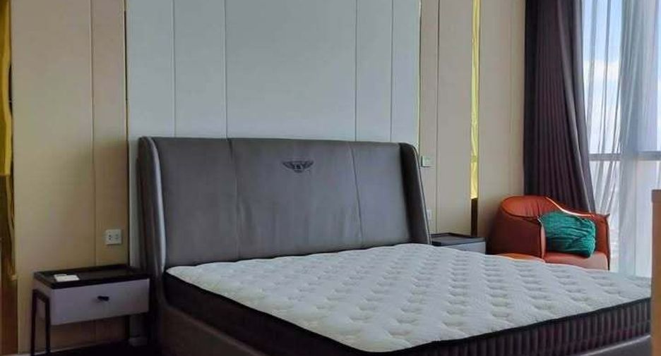For rent 4 bedrooms condo in Bang Na, Bangkok