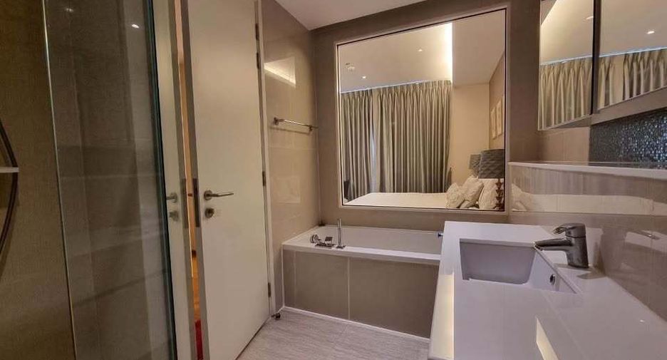 À louer 2 chambres condo à Watthana, Bangkok