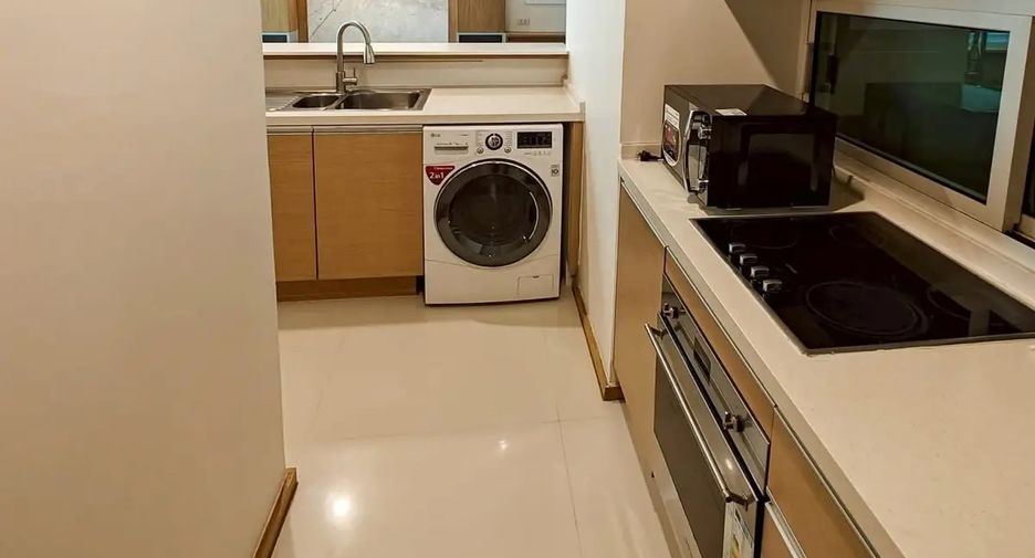 For rent 2 bedrooms condo in Sathon, Bangkok