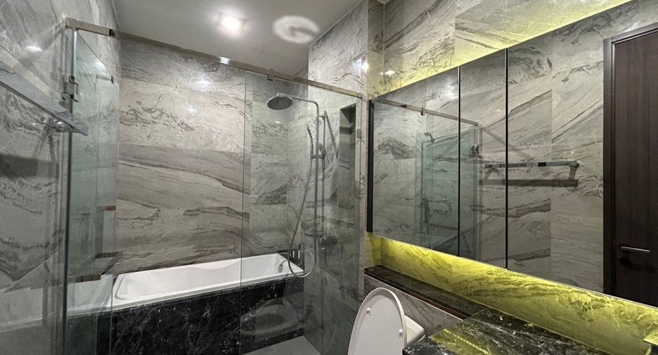 For rent 1 bed condo in Khlong Toei, Bangkok