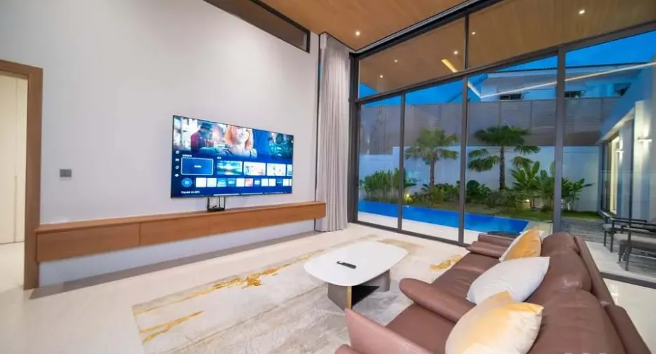 For rent 4 bedrooms villa in Mueang Phuket, Phuket