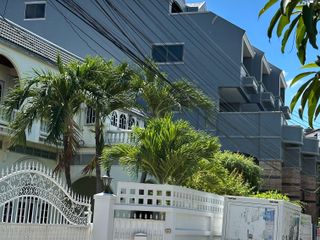 For sale 4 bedrooms townhouse in Mueang Chiang Mai, Chiang Mai