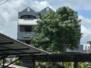 For sale 4 bedrooms townhouse in Mueang Chiang Mai, Chiang Mai