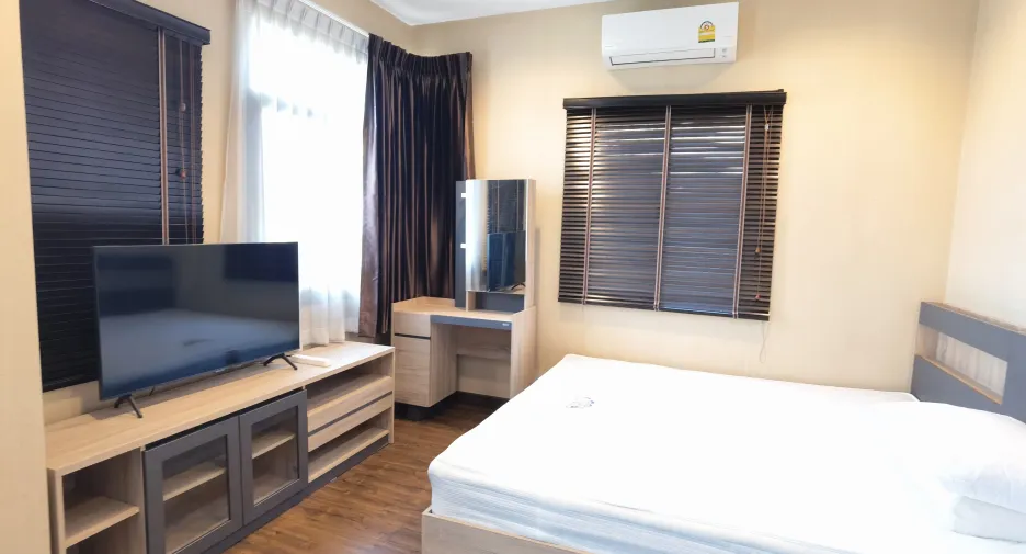 For sale 3 bedrooms house in Saraphi, Chiang Mai