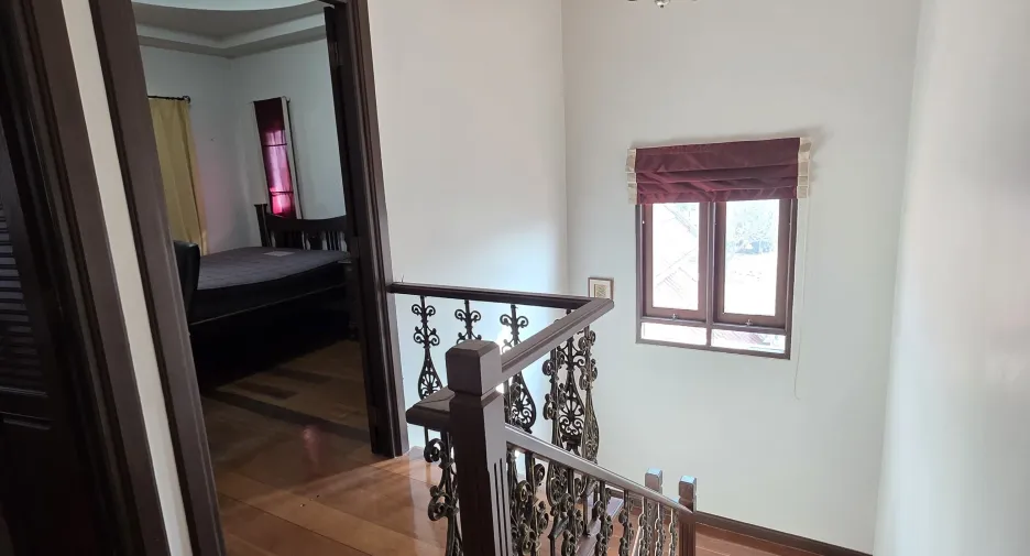 À louer 3 chambres maison à Ban Chang, Rayong