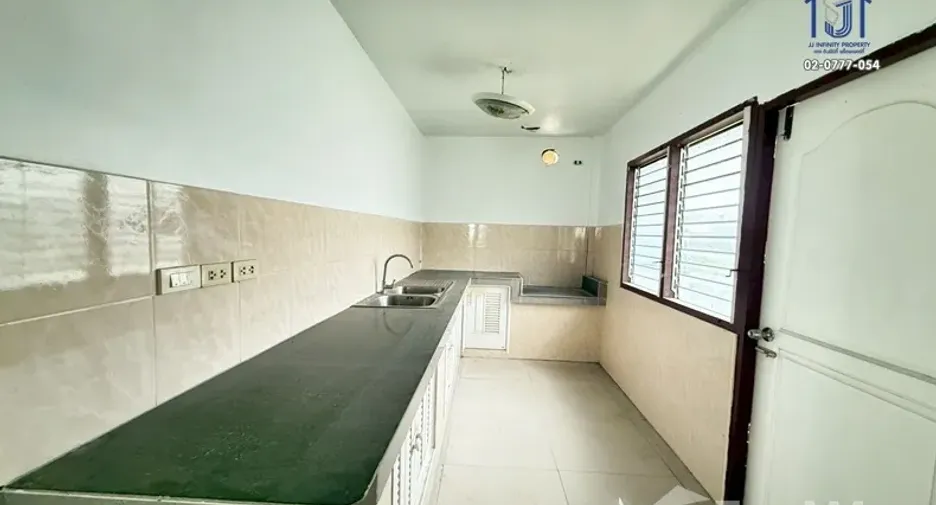 出售 3 卧室 独立屋 在 Nong Suea, Pathum Thani