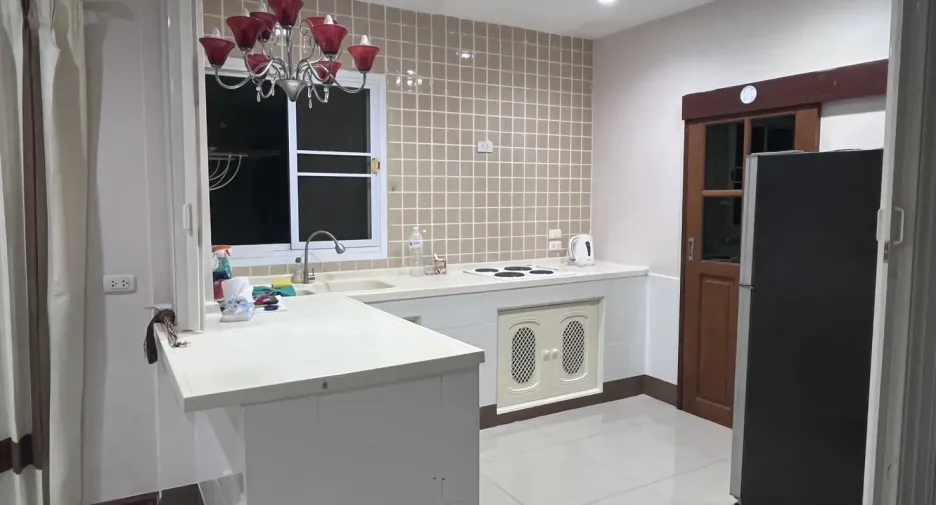 Haus zur Miete mit 5 Zimmer in Bang Bua Thong, Nonthaburi
