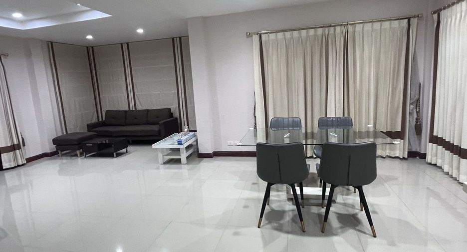 À louer 5 chambres maison à Bang Bua Thong, Nonthaburi
