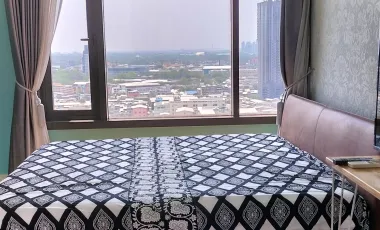 For sale 1 bed condo in Khlong Toei, Bangkok