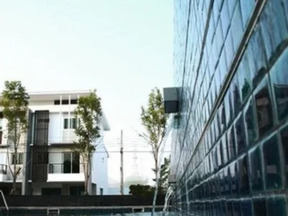 For rent 3 bedrooms townhouse in Prawet, Bangkok