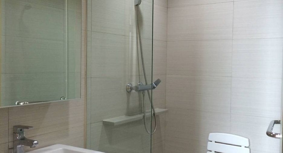 Condo en alquiler de 2 habitaciones en Khlong Toei, Bangkok