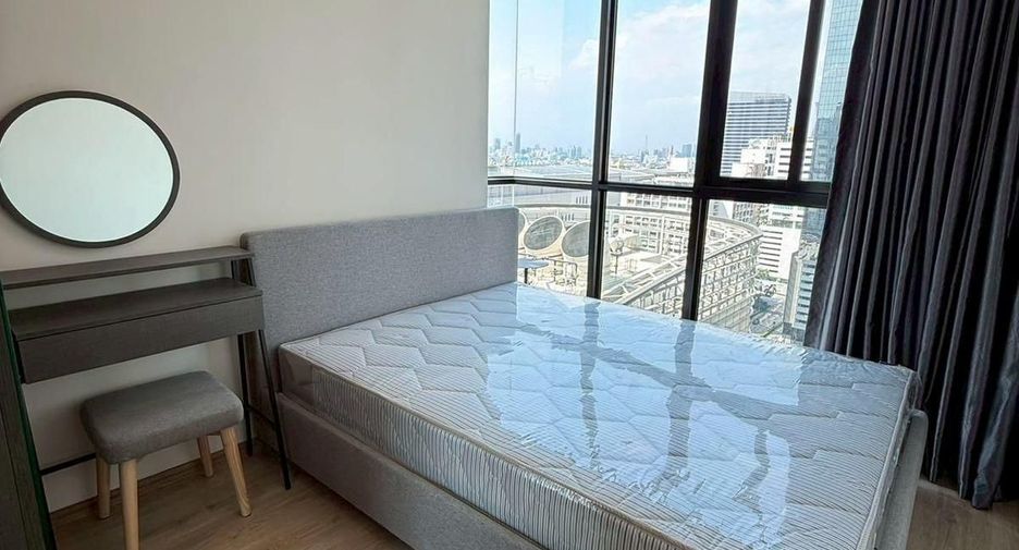 For rent 2 bedrooms condo in Huai Khwang, Bangkok