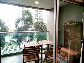 À louer 2 chambres condo à Huai Khwang, Bangkok