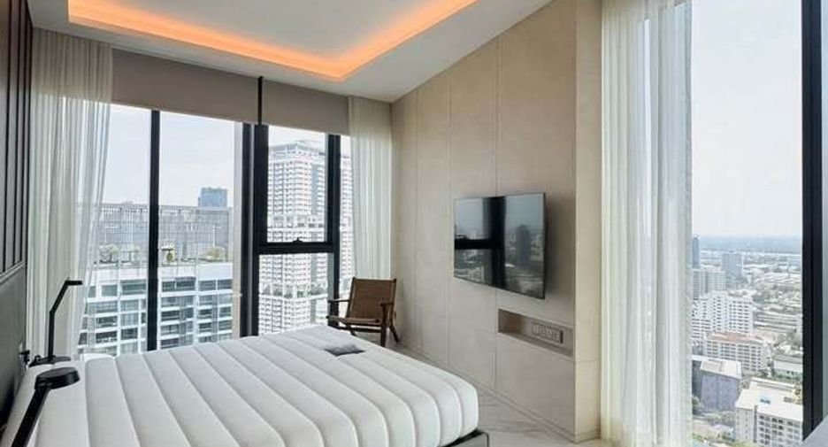 À louer 4 chambres condo à Khlong Toei, Bangkok