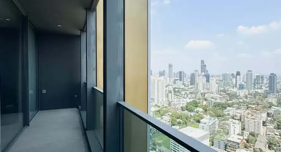 À louer 4 chambres condo à Khlong Toei, Bangkok
