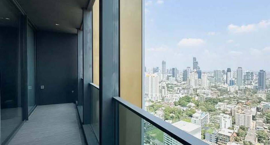 À louer 4 chambres condo à Khlong Toei, Bangkok